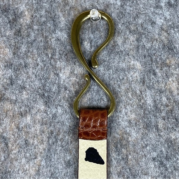 Coldwater Creek Brown Embossed Leather Gold Tone Hook Buckle Adjustable Belt S/M - Picture 12 of 12